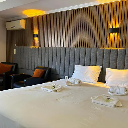 Naila Hotel 2*