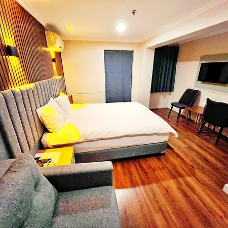 Naila Hotel