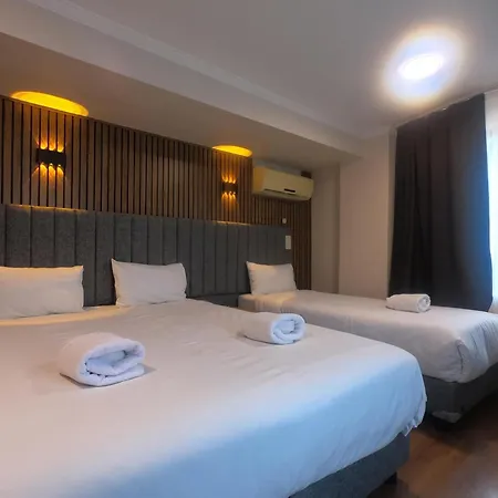 Naila Hotel 3*