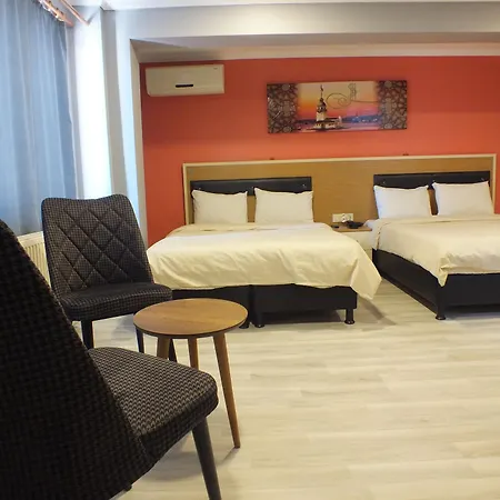 Naila Hotell 3*