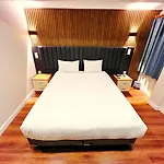 Hotel Naila 3*