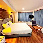 Hotel Naila 3*